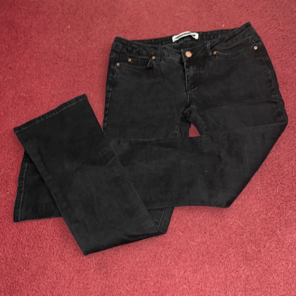 Low Rise Straight Leg Black Jeans